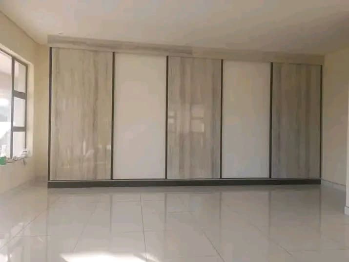 Finished built-in wardrobe installation